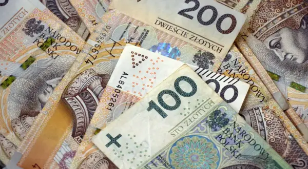 Dodatek 1000 zł dla pracowników DPS: Kto dostanie pieniądze w 2025?