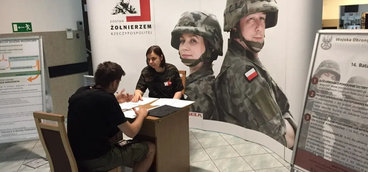 Rozmowa o pracy w WKU, zarobki i służbie. Rekrutacja do wojska.